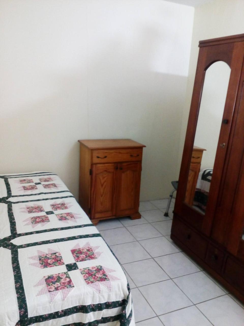 Ferienwohnung Cozy & Comfy Portmore Exterior foto